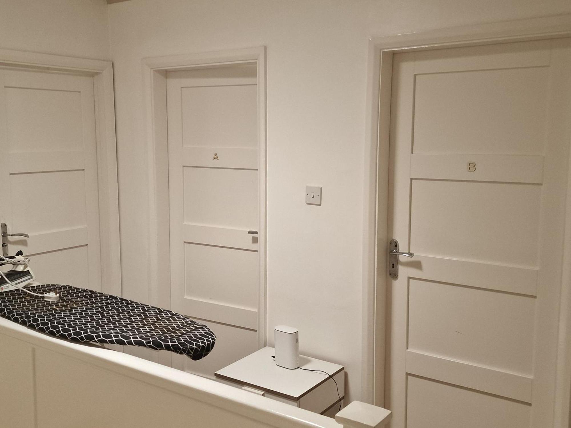 D Elmdon Homestay Shared 4 Bedrooms เบอร์มิงแฮม ภายนอก รูปภาพ