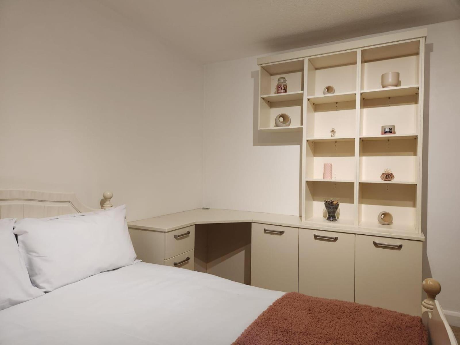 D Elmdon Homestay Shared 4 Bedrooms เบอร์มิงแฮม ภายนอก รูปภาพ